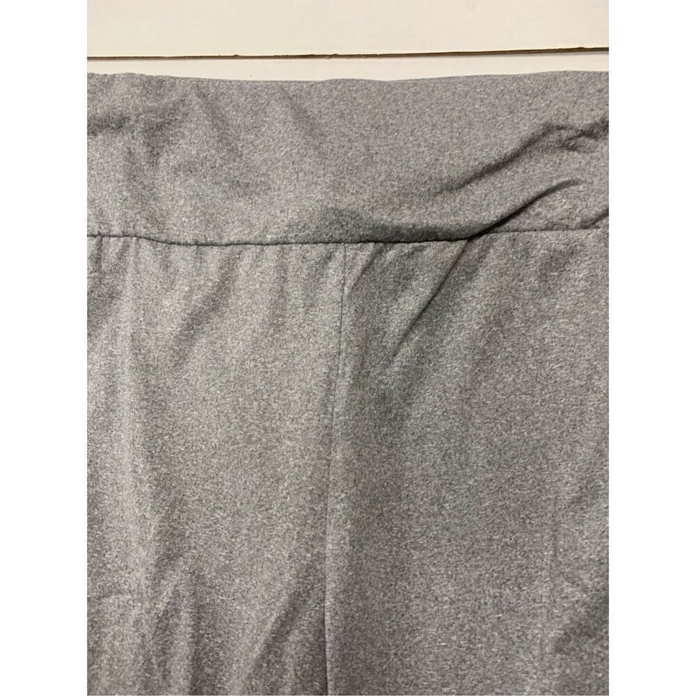 Biker Shorts with Pockets - Picture 3 of 4